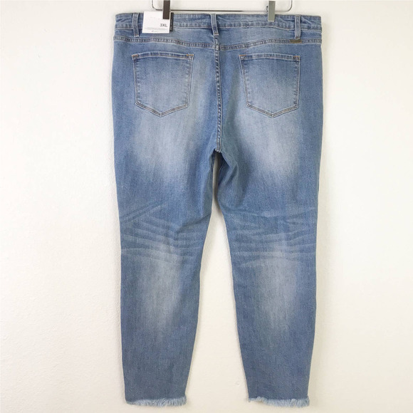 NWT KanCan Lori Mid Rise Ankle Distressed Raw Hem Skinny Jeans Plus Size 3XL/20W - Picture 2 of 15